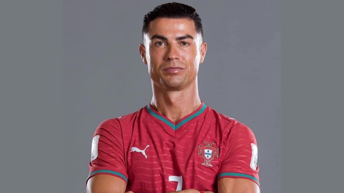 Ronaldo Instagram Like Controversy Fact Check