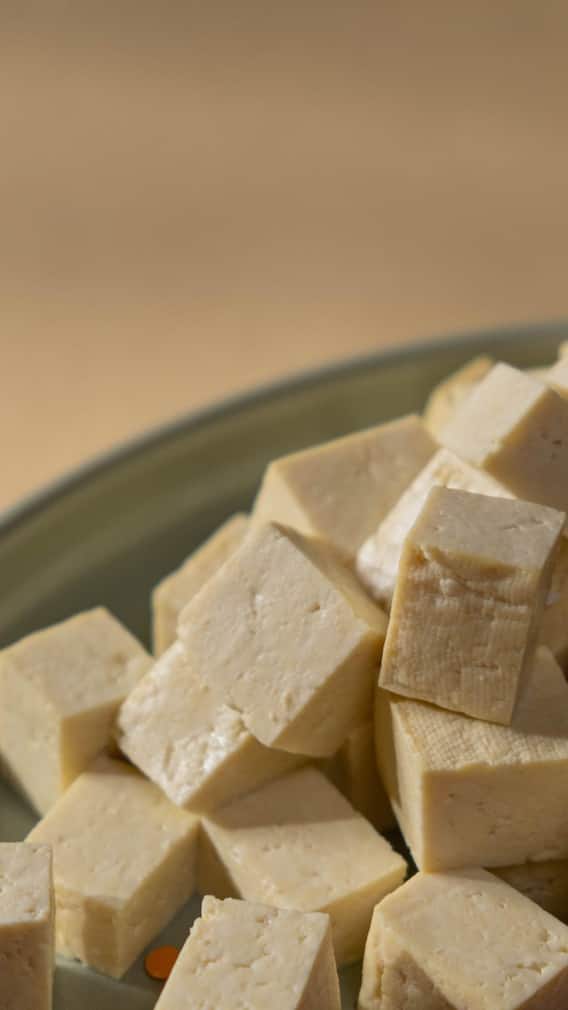 Paneer असली है या नकली, कैसे पहचानें?