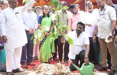 Neer Ezhil Palli: அசத்தல்.. நீர் பாதுகாப்பு, பசுமைப் புரட்சிக்கு ’’நீர் எழில் பள்ளி’’ அமைச்சர் ராஜ்மோகன் அடிக்கல்!