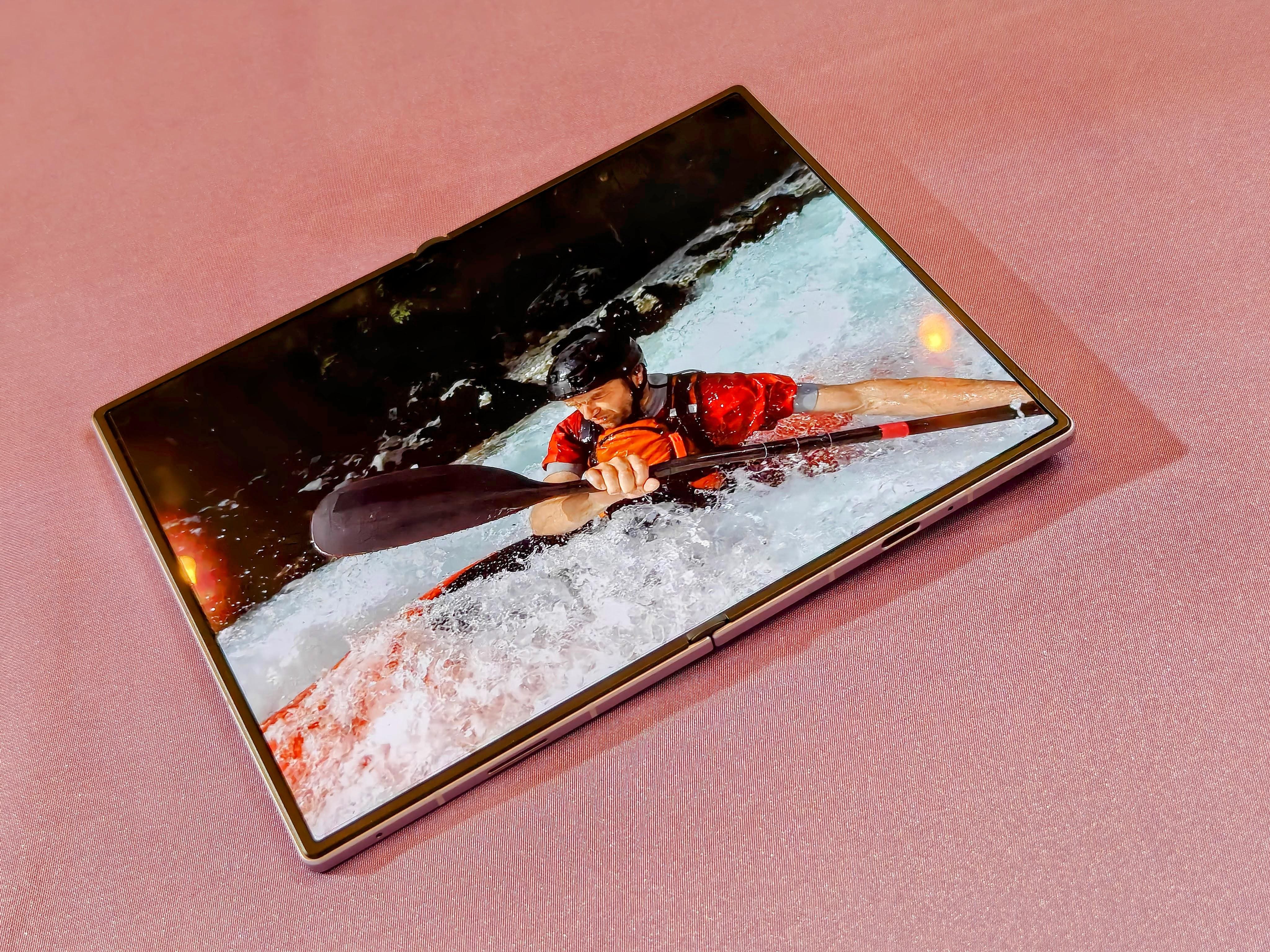 Samsung Galaxy Z Fold 8 First Impressions: Sorry Apple, Samsung Got There First