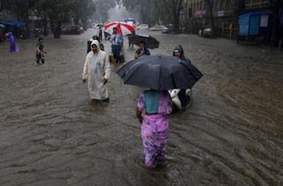 Rain: રાજ્યમાં આજે સાર્વત્રિક વરસાદની આગાહી, 3 જિલ્લામાં રેડ અલર્ટ, 20 જિલ્લાની શાળા-કોલેજોમાં રજા