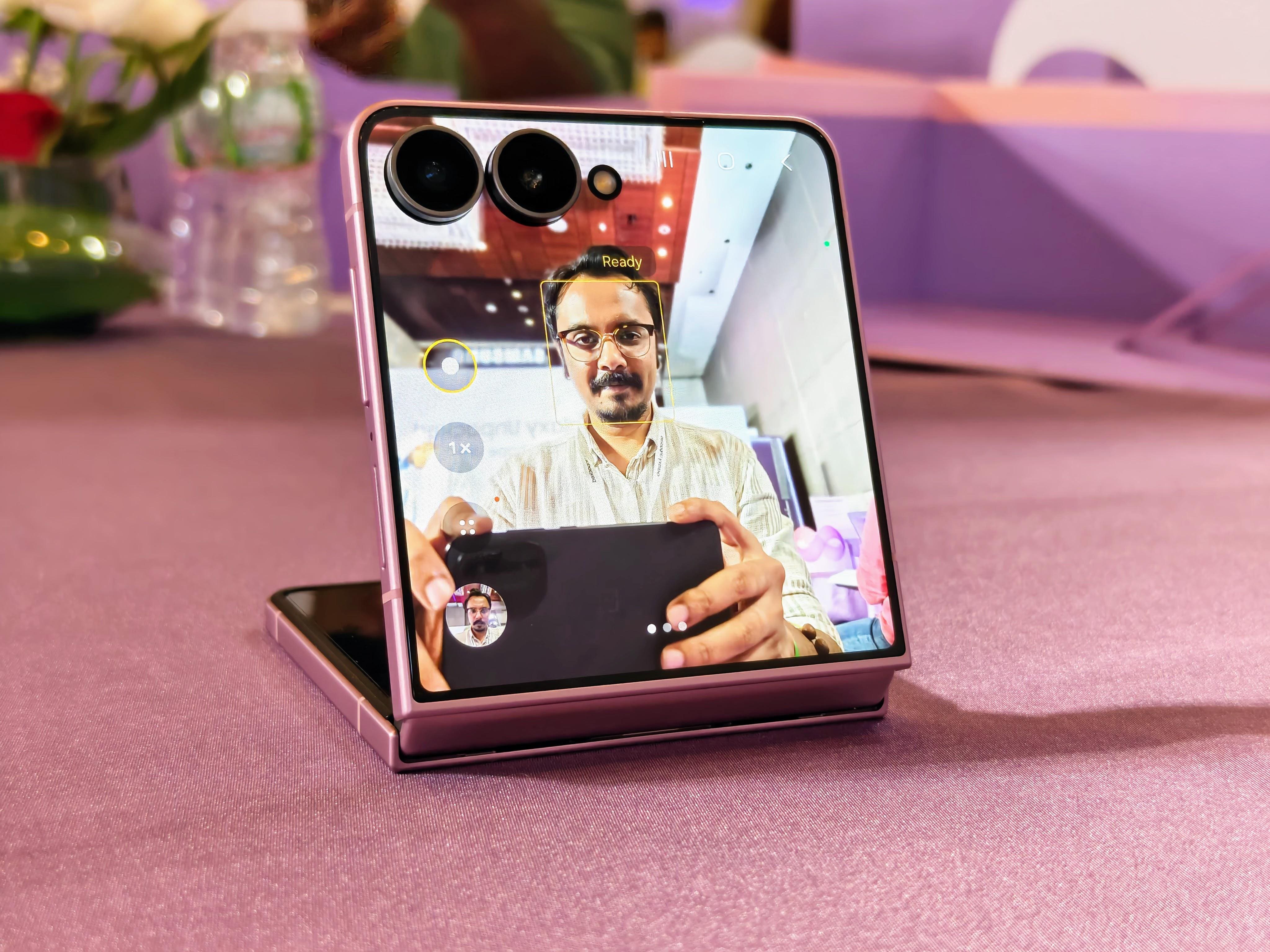 Samsung Galaxy Z Flip 8 First Impressions: Cover Screen Finally Grows Up