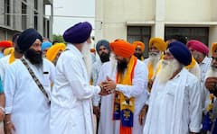 Big News: ਪੰਜਾਬ ਸਿਆਸਤ 'ਚ ਹਲਚਲ ਜਾਰੀ, 'ਅਕਾਲੀ ਦਲ' ਨੂੰ ਛੱਡ ਸੀਨੀਅਰ ਆਗੂ ਨੇ ਸਾਥੀਆਂ ਸਣੇ ਇਸ ਪਾਰਟੀ 'ਚ ਕੀਤੀ ਸ਼ਮੂਲੀਅਤ; ਤਸਵੀਰਾਂ ਹੋਈਆਂ ਵਾਇਰਲ...