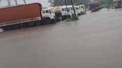 Navsari Rain: નવસારી- વલસાડમાં ભારે વરસાદ, ઘરો અને દુકાનોમાં પાણી ફરી વળતા નુકસાન