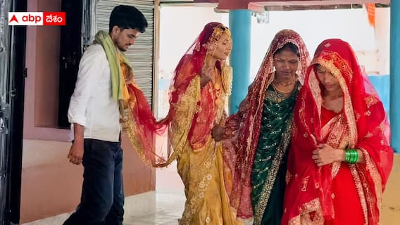 Amroha Three Sisters Marriage: ముగ్గురు అక్కా చెల్లెళ్లను ఒకే సారి పెళ్లి చేసుకున్న వ్యక్తి - వీడియో వైరల్ - కానీ అసలు ట్విస్ట్ క్లైమాక్స్లో Amroha Three Sisters Marriage: ముగ్గురు అక్కా చెల్లెళ్లను ఒకే సారి పెళ్లి చేసుకున్న వ్యక్తి - వీడియో వైరల్ - కానీ అసలు ట్విస్ట్ క్లైమాక్స్లో