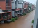 Valsad Rain: વલસાડમાં ઔરંગા નદીનો કહેર, નીચાણવાળા વિસ્તારો પાણીમાં ગરકાવ, જુઓ તસવીરો