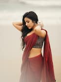 Shivani Nagaram: శారీలో శివానీ నాగారం... సముద్ర తీరంలో అందాల భామ హొయలు