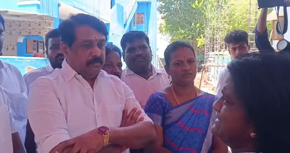 சிரித்து ‘ஜனநாயகன்’ பார்த்த அமைச்சர்கள் - மகனை இழந்த தாய் கண்ணீர்