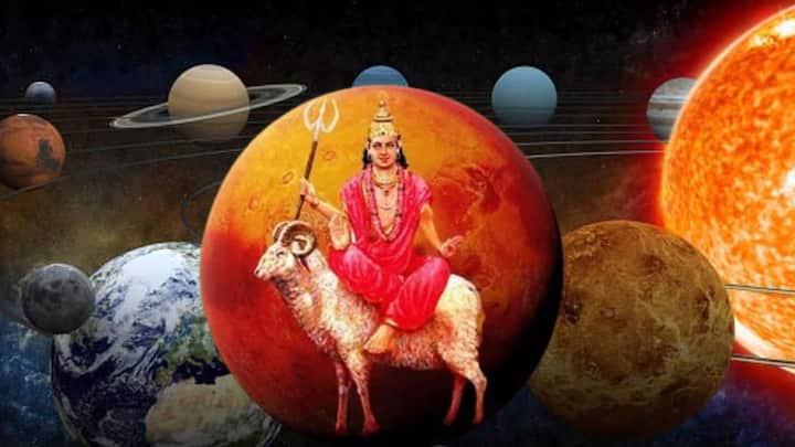 বর্তমানে মঙ্গল বৃষ রাশিতে অবস্থান করছে। আমাদের নিজস্ব রাশিতে মঙ্গলের এই গোচরের প্রভাব আগামী ২০ দিন ধরে একই থাকবে। তাই, এই সময়টি ৩টি রাশির জন্য অত্যন্ত সৌভাগ্যজনক হবে। চলুন জেনে নেওয়া যাক এই রাশিগুলো কোনগুলো।