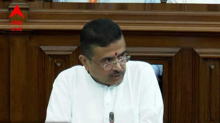 সেবাশ্রয় নিয়ে ওঠা অভিযোগগুলি একের পর এক তুলে ধরেন বিধানসভায়। মুখ্যমন্ত্রী জানান, ''এক্সরে, ইউএসজি মেশিন বাইরে নিয়ে গিয়েছে। মেডিক্যাল কলেজের ডাক্তারদের বাইরে নিয়ে গিয়েছে। এত খুনের মামলা, একবার ঢুকলে বেরোবে না। কেউ বাঁচাতে পারবে না চিটিংবাজ ভাইপোকে।''