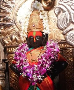 Ashadhi Ekadashi 2026 : आषाढी वारीसाठी पंढरपुरात वारकऱ्यांचा महासागर; मुख्यमंत्र्याच्या हस्ते सपत्नीक पांडुरंगाची महापूजा, पाहा PHOTOS