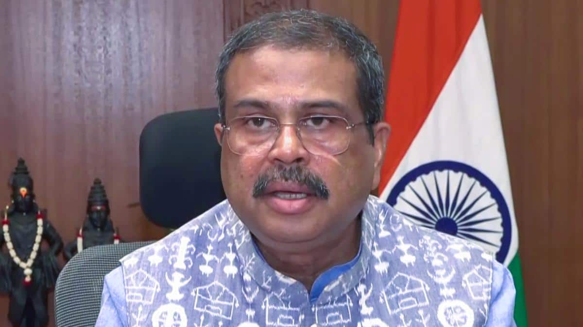 Dharmendra Pradhan Resignation: धर्मेंद्र प्रधान के इस्तीफे पर BJP की प्रतिक्रिया, 'किसी भी राष्ट्र का…'