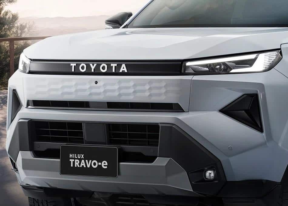 Toyota Innova Hycross Facelift To Get More SUV Like Face