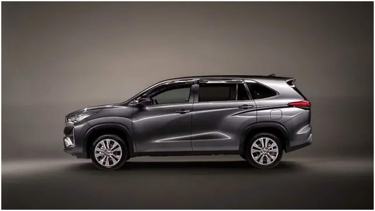 Toyota Innova Hycross Facelift To Get More SUV Like Face
