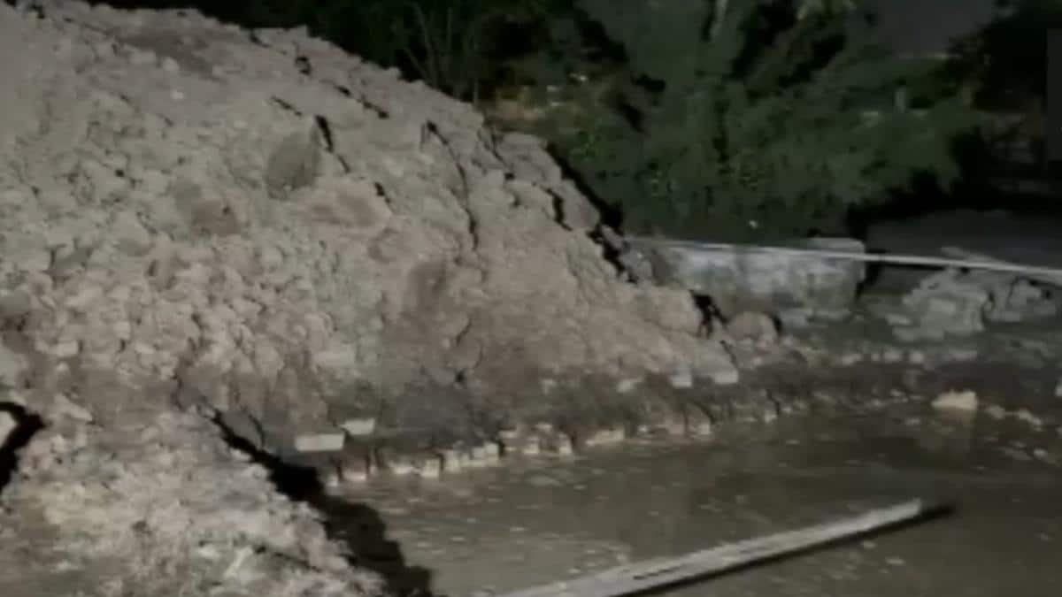 6-Year-Old Drowns In Water-Filled Pit In Greater Noida; Residents Blame Authority's Negligence