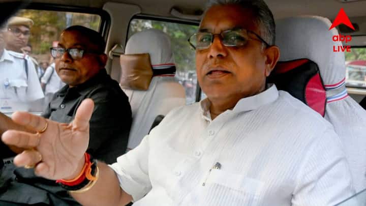 পাশাপাশি, প্রতি মাসের আয়-ব্যয়ের হিসাব প্রধানের কাছে এবং বিডিও-র কাছে জমা দেওয়ার দায়িত্বও এক্সিকিউটিভ অ্যাসিস্ট্যান্টের ওপর দেওয়ার প্রস্তাব রাখা হয়েছে।