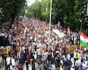 Thackeray Brothers Rally : हातात तिरंगा अन् मनात समाधानाची भावना...मुंबईत ठाकरे बंधूंची अभिनंदन सभा; शिवाजी पार्क परिसरात तरुणाईचा जल्लोष, पाहा PHOTOS