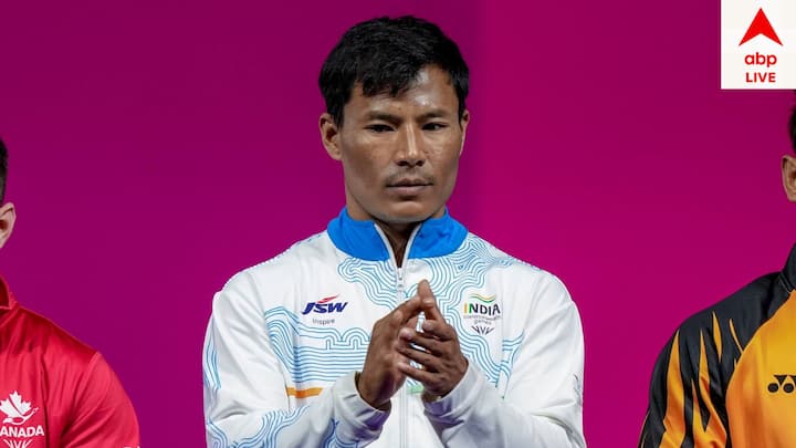 ১৯৯৮ সালে মণিপুরে জন্ম হওয়া ঋষিকান্ত সিংহ পুরুষদের ৬০ কেজি বিভাগে বর্তমানে দেশের ১ নম্বর ভারোত্তোলক।