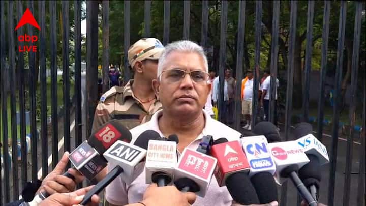 বিধানসভায় পাস হয়ে গেল পঞ্চায়েত সংশোধনী বিল। প্রধান, উপপ্রধানদের ক্ষমতা কমিয়ে সংশোধনী বিল পাস করে দিল বিজেপি সরকার। এখন প্রশ্ন কেন এই বিল আনল পশ্চিমবঙ্গ সরকার ? এর পেছনে কী উদ্দেশ্য ?