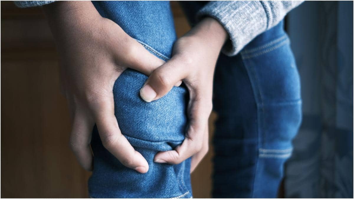 Joint Stiffness : కీళ్ల నొప్పి, బిగుతు తగ్గాలంటే ఈ 10 సూపర్ ఫుడ్స్ తినేయండి.. నిపుణుల సూచనలు ఇవే