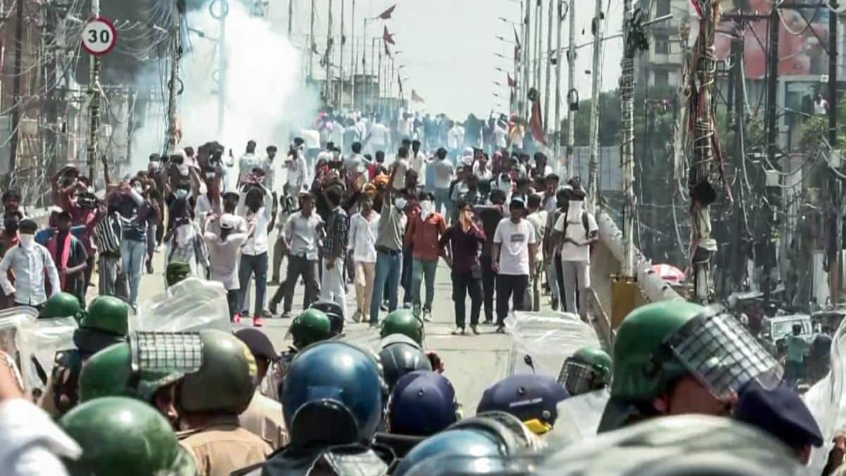 Bihar Govt To Withdraw Cases Against NEET Protesters, Release Detainees