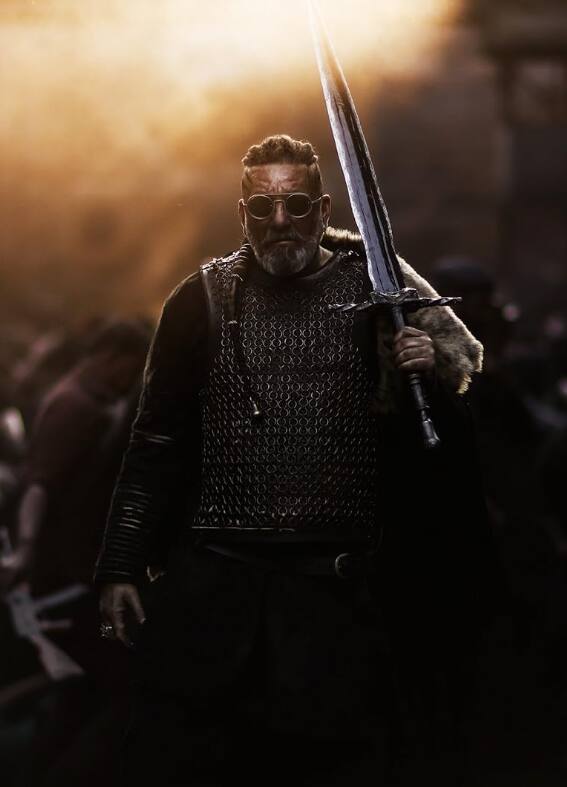 Sanjay Dutt was also seen in actor Yash starrer 'KGF Chapter 2'. He played the role of villain Adhira. Which the audience liked very much.