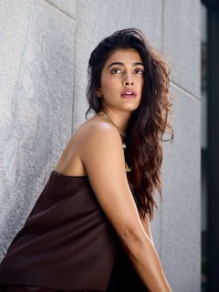 Pooja Hegde : అందాల బుట్టబొమ్మ స్టన్నింగ్ అండ్ స్టైలిష్ లుక్ - క్యూట్ ఫోటోస్ చూశారా!