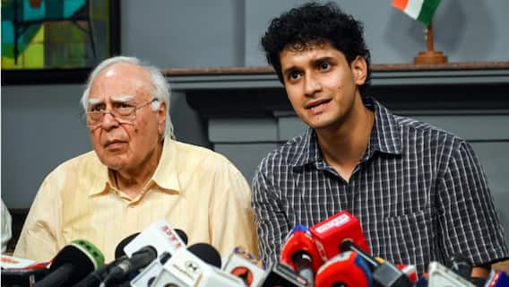CJP Announces Legal Aid Website; Kapil Sibal Announces Rs 1 Crore Donation