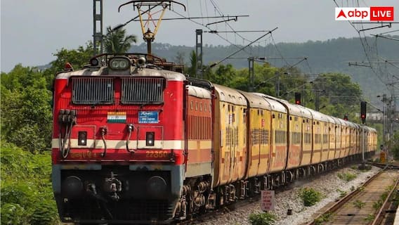 RAC या वेटिंग टिकट वालों के लिए राहत, मोबाइल पर ऐसे देखें ट्रेन में कौन-सी बर्थ है खाली RAC या वेटिंग टिकट वालों के लिए राहत, मोबाइल पर ऐसे देखें ट्रेन में कौन-सी बर्थ है खाली