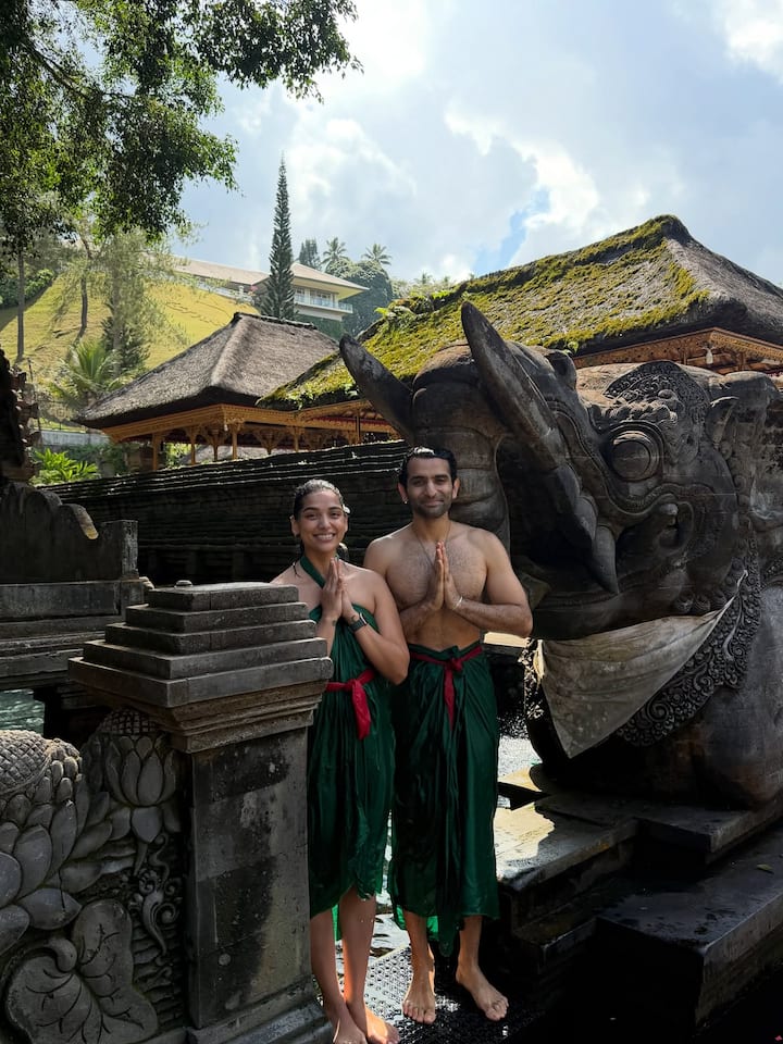 Ayushmann also makes family vlogs. Recently, he shared a vlog of Bali vacation on his YouTube channel, in which both of them were seen performing this special religious ritual.