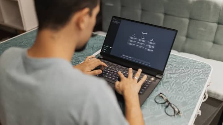 According to the report, freshers having good knowledge of AI tools can get 15 to 35 percent more salary in the starting package compared to candidates having general graduate or technical degree. For example, if the starting package for a post is Rs 4 lakh per annum, then candidates with AI skills can get a package of up to Rs 5.5 lakh in this post.