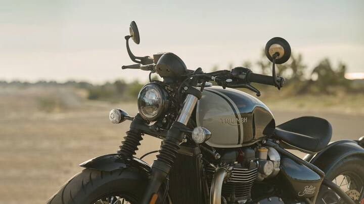 कुल मिलाकर देखा जाए तो भारत में अब 350cc से लेकर 1200cc तक कई बेहतरीन बॉबर बाइक ऑप्शन मौजूद हैं. आप अपने बजट, रोजमर्रा की जरूरत और पर्सनल राइडिंग स्टाइल के हिसाब से सही मॉडल चुन सकते हैं. किसी भी अंतिम फैसले पर पहुंचने से पहले शोरूम जाकर टेस्ट राइड जरूर लें, ताकि आपको बाइक की हैंडलिंग, सिटिंग पोजीशन और कम्फर्ट का अंदाजा मिले.