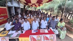 கேங்மேன் தொழிலாளர்களுக்கு பதவி உயர்வு எப்போது? தஞ்சையில் ஆர்ப்பாட்டம்