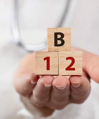 విటమిన్ B12 లోపం: ప్రమాదకర లక్షణాలు