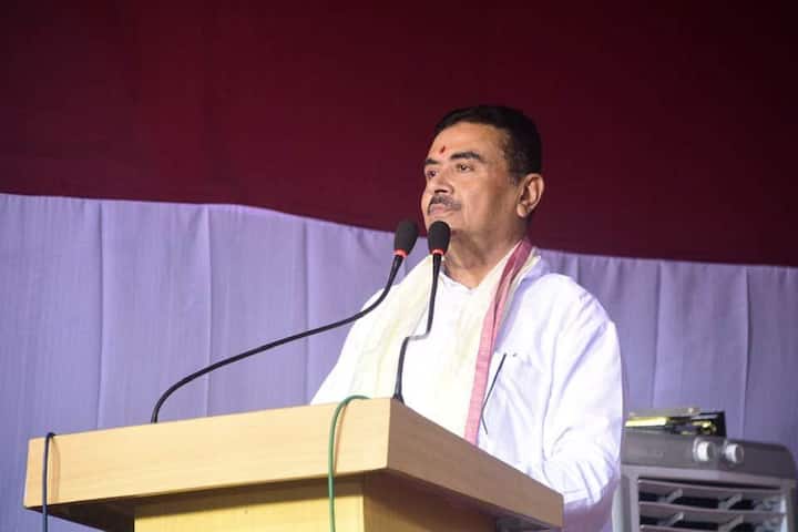 অগ্নিমিত্রা পালের বক্তব্য, বিষয়টি মুখ্যমন্ত্রীর নজরে আসার পর তিনি স্পষ্ট নির্দেশ দিয়েছেন, কোনও যোগ্য ব্যক্তি যদি প্রকল্পের সুবিধা থেকে বঞ্চিত হন, তাহলে নির্দিষ্ট তথ্য-প্রমাণসহ আবেদন জানাতে হবে। অভিযোগের সত্যতা যাচাই করে তাঁদের দ্রুত প্রকল্পের আওতায় আনার ব্যবস্থা করা হবে বলেও তিনি জানিয়েছেন। এই বার্তাই সাধারণ মানুষের কাছে পৌঁছে দিতে আগস্ট মাস জুড়ে রাজ্যজুড়ে সক্রিয় থাকবে বিজেপি মহিলা মোর্চার ‘বৈঠকে আড্ডা’ কর্মসূচি।