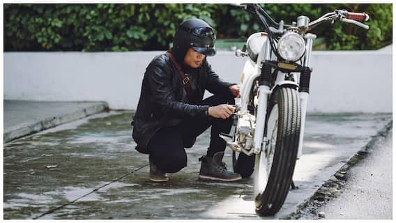 How To Protect Bike During Heavy Rain:వర్షాకాలంలో మీ డ్రీమ్ బైక్ పాడవకుండా ఎలా కాపాడుకోవాలి? How To Protect Bike During Heavy Rain:వర్షాకాలంలో మీ డ్రీమ్ బైక్ పాడవకుండా ఎలా కాపాడుకోవాలి?
