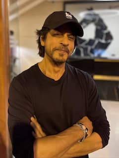 शाहरुख, सलमान से रणबीर तक, किसके बॉलीवुड स्टार के पास है सबसे महंगी वैनिटी वैन?