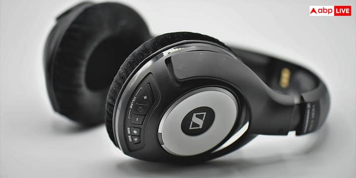 महंगे Noise Cancelling Headphones खरीदना ही काफपी नहीं होता है. असली प्रीमियम ऑडियो एक्सपीरिएंस पाने के लिए सही EQ सेटिंग, बेहतर ऑडियो क्वालिटी, ANC का सही इस्तेमाल, अपडेटेड सॉफ्टवेयर और परफेक्ट फिट जरूरी है. इन छोटे-छोटे बदलावों के बाद आपका मौजूदा हेडफोन पहले से कहीं ज्यादा बेहतर साउंड दे सकता है.