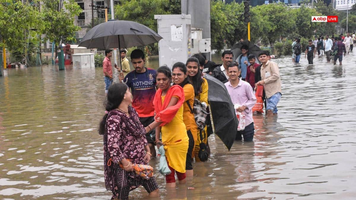 अहमदाबाद का मौसम: सूरत में बारिश का रेड अलर्ट, फैक्ट्रियां बंद