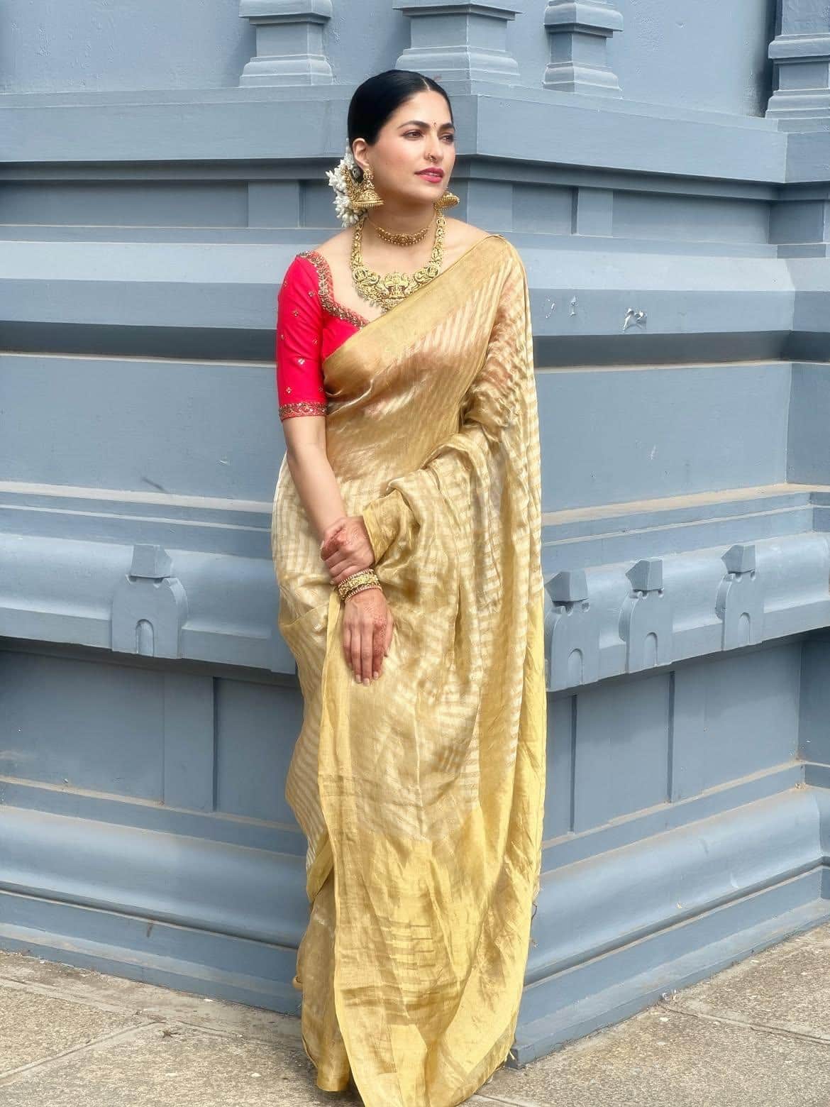कौन हैं पार्वती ओमनाकुट्टन? फिल्म 'भाई तेरा स्टार है' में बनीं राघव जुयाल की बहन 4 कौन हैं पार्वती ओमनाकुट्टन? फिल्म 'भाई तेरा स्टार है' में बनीं राघव जुयाल की बहन