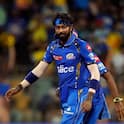 Hardik Pandya News : मुंबईला रामराम ठोकण्याची चर्चा, हार्दिक पांड्याने आता सगळा लूकच बदलून टाकला, कॅमेऱ्याचं बटण क्लिक करताना फोटोग्राफरही थबकले
