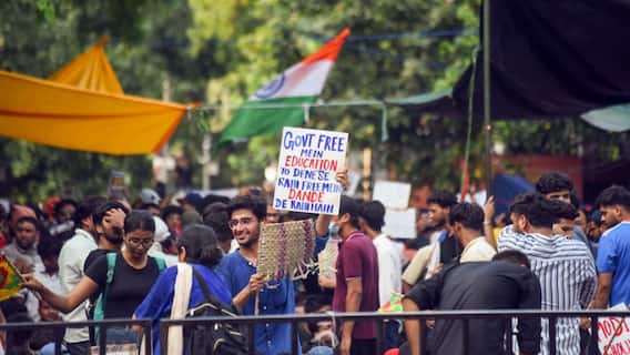 SC Says States Can Withdraw NEET Protest Cases, With One Condition