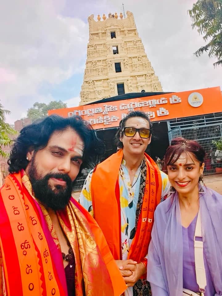 बता दें, सौरभ राज जैन बड़े पैमाने पर हो रहे लाइव म्यूजिकल-डिफ़रेंट प्ले 'मेरे कृष्ण' में भगवान श्रीकृष्ण की भूमिका निभा रहे हैं, जिसके शोज देश के अलग-अलग शहरों में आयोजित हो रहे हैं.
