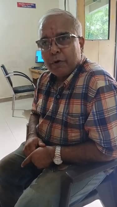 गारमाळच्या रस्त्यावर फिरायला आलेल्या एका व्यक्तीने स्कोडा कार क्रमांक (MH 04 FK 7143 ) ही कार जंगलात दरीत घेऊन गेला होता. मात्र, ही कार तेथे असलेल्या दलदलीमुळे घसरुन थेट 50 फूट दरीत कोसळली आणि जाऊन झाडाला अडकल्याने मोठी दुर्घटना टळली. या घटनेचा पुढील तपास खोपोली पोलीस करीत आहेत.