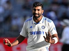 Auqib Nabi IND vs SL 1st Test : भारतीय संघात मोठा बदल!'जम्मू-काश्मीर एक्स्प्रेस'ची टीम इंडियात धडाकेबाज एन्ट्री, कोण आहे आकिब नबी?