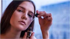 Face Oil Benefits : ముఖానికి నూనె అప్లై చేస్తే కలిగే ప్రయోజనాలు, నష్టాలు ఇవే.. వారు మాత్రం రాసుకోకూడదట