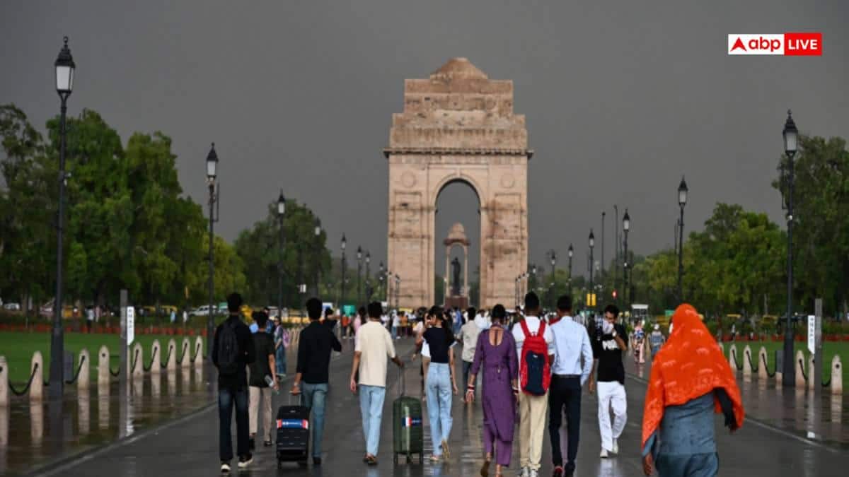 दिल्ली को आज उमस से मिलेगी राहत, IMD ने जारी किया बारिश का अलर्ट