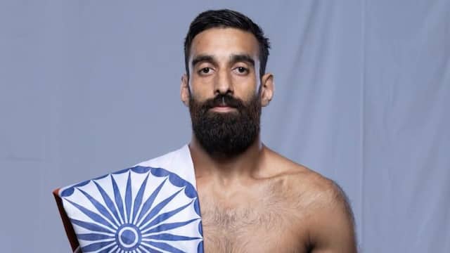 Who Is Owais Yaqoob? Kashmiri MMA Star Taking The World By Storm