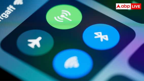 How Airplane Mode Works: Airplane Mode में नेटवर्क कैसे गायब हो जाते हैं, फोन में क्या होता है? How Airplane Mode Works: Airplane Mode में नेटवर्क कैसे गायब हो जाते हैं, फोन में क्या होता है?