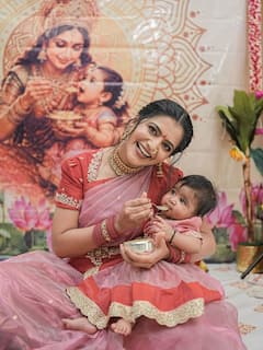 Shiva Jyothi Daughter: శివజ్యోతి కుమార్తె అన్నప్రాసన... భర్త గంగూలీ, వెన్నెలమ్మతో ఫ్యామిలీ ఫోటోలు